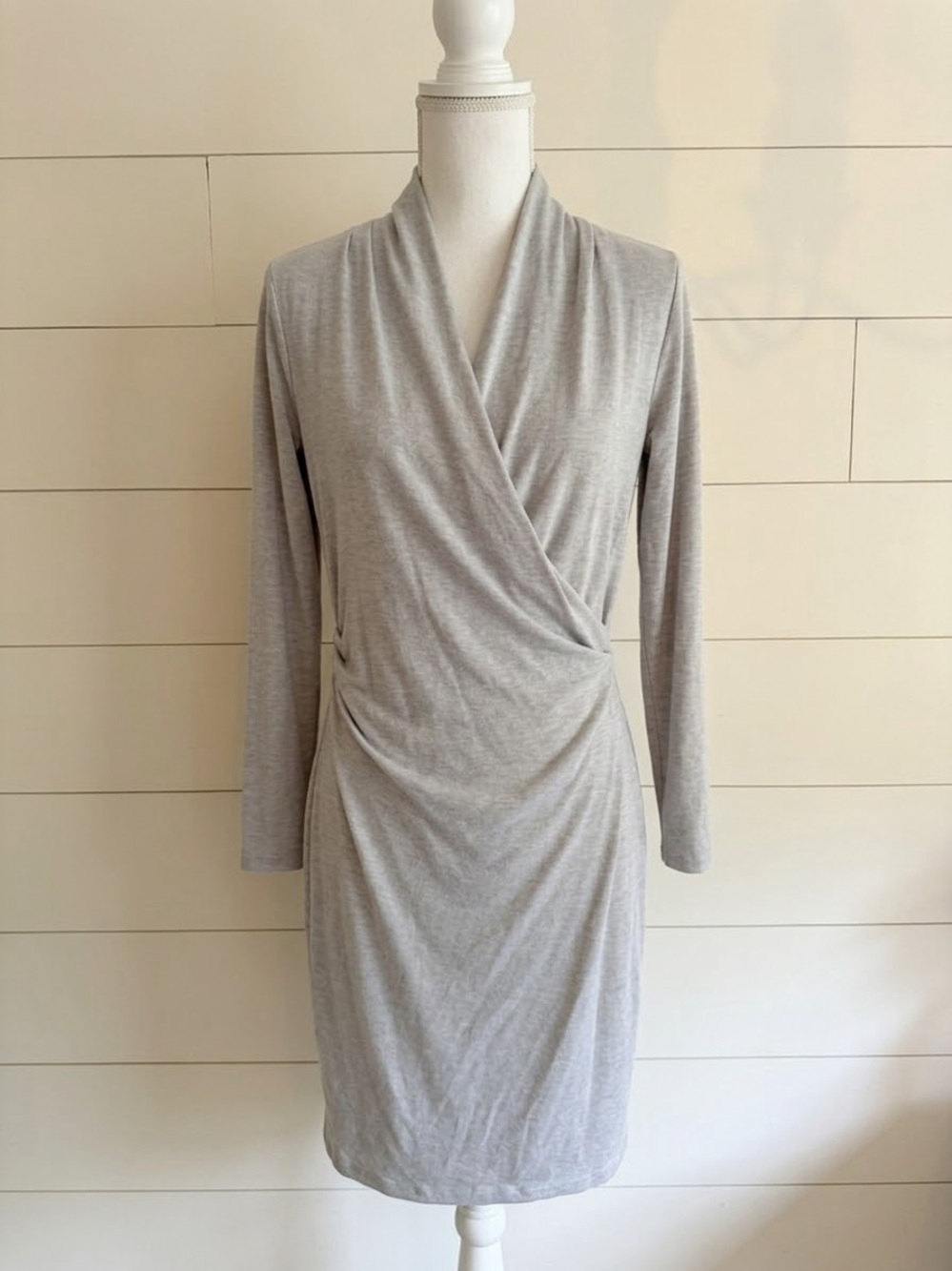 Ann Taylor Petite Faux Wrap Knit Dress Light Grey Heather Size 00P | Workwear